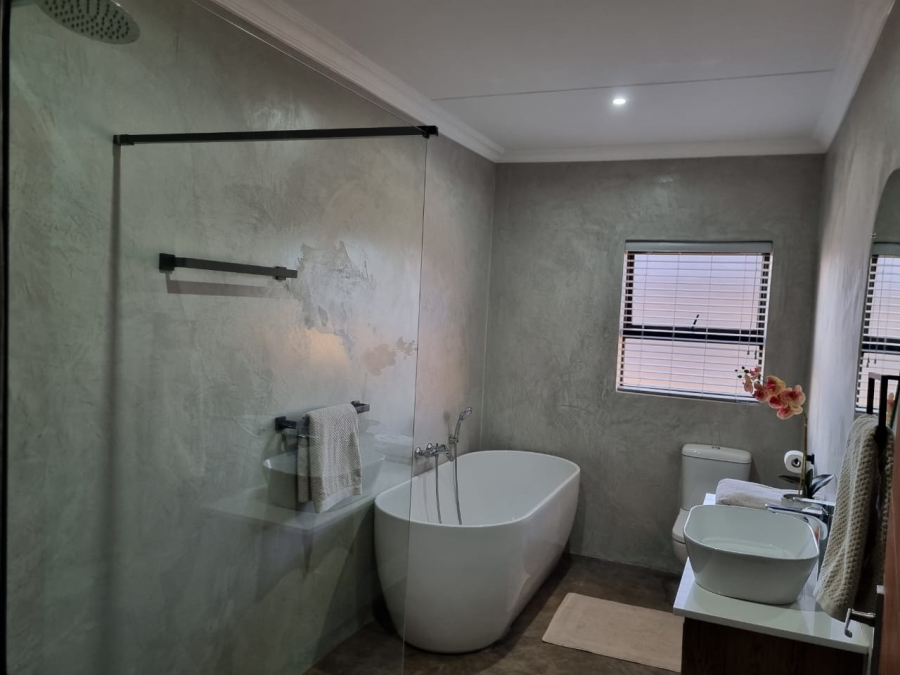 5 Bedroom Property for Sale in Kathu Northern Cape